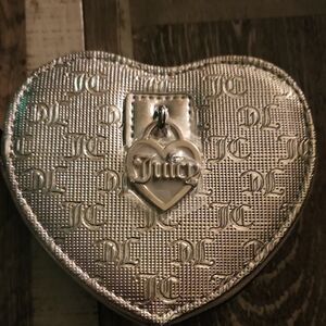 Nwt Juicy Couture Silver Heart-Shaped Zip Around